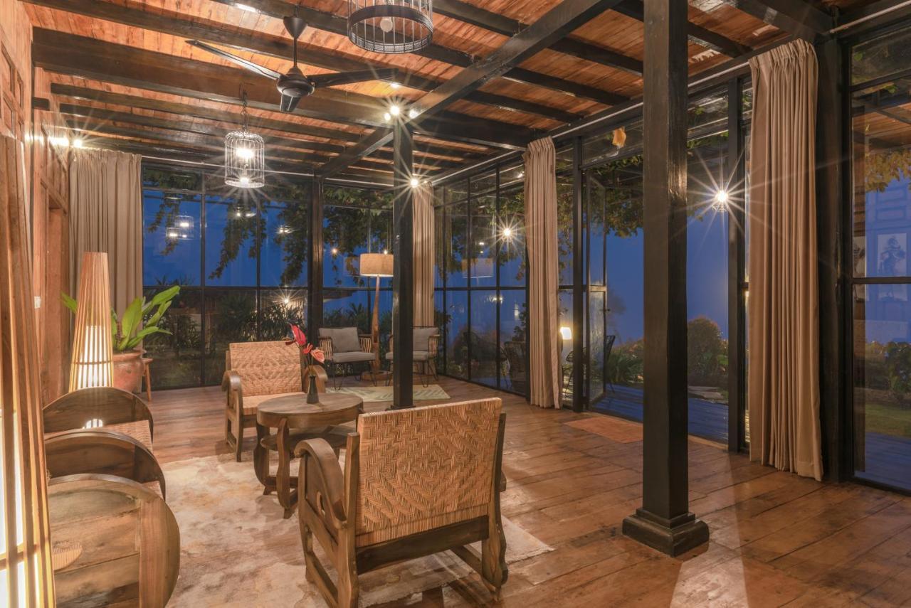 Kayukopi Villa Munduk Kültér fotó