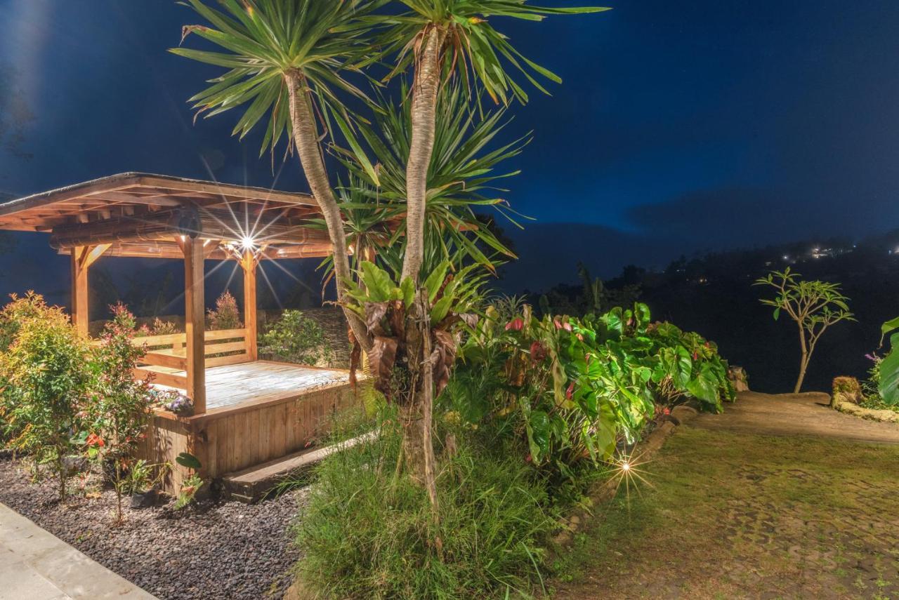 Kayukopi Villa Munduk Kültér fotó